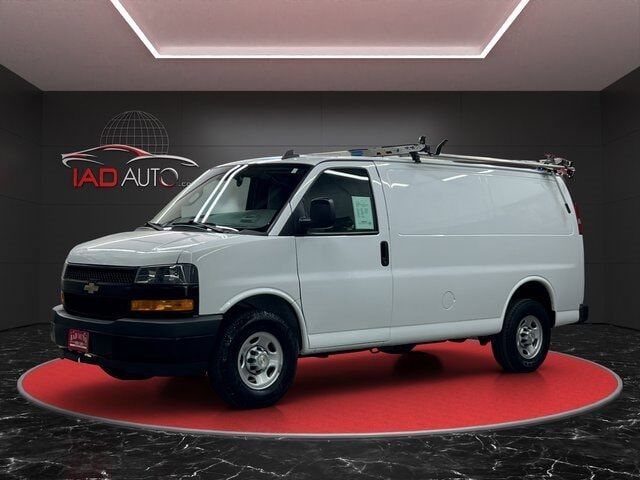2021 CHEVROLET Express