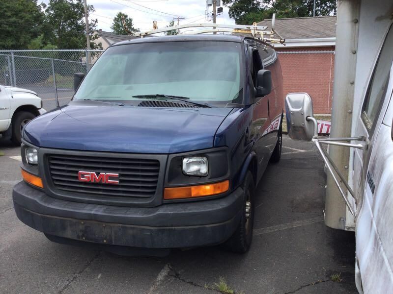 GMC Savana