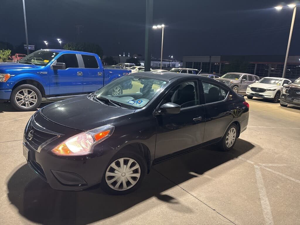 Nissan Versa