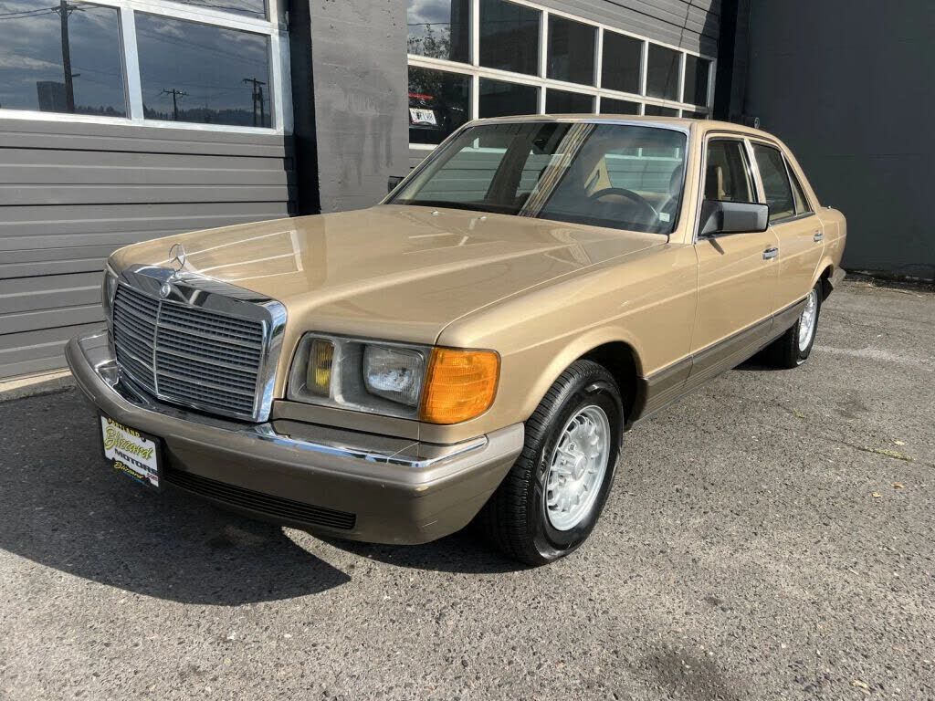1985 MERCEDES-BENZ 380