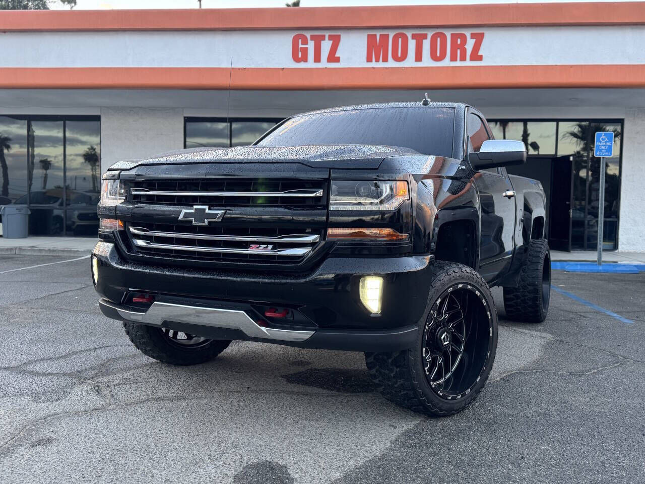 2018 CHEVROLET Silverado