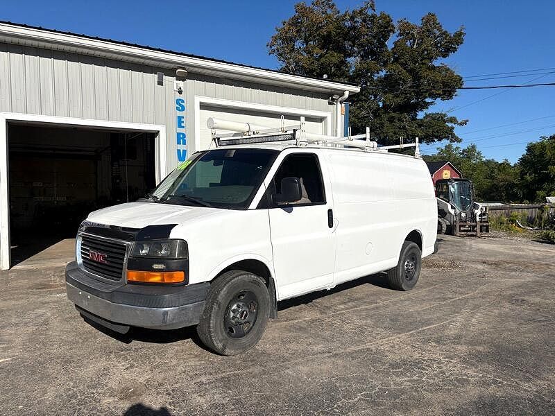 GMC Savana