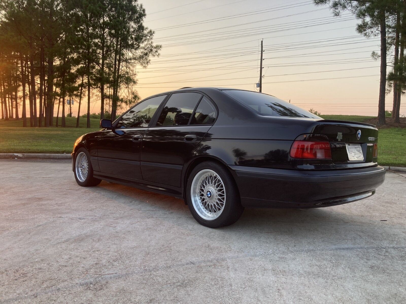 BMW 528i