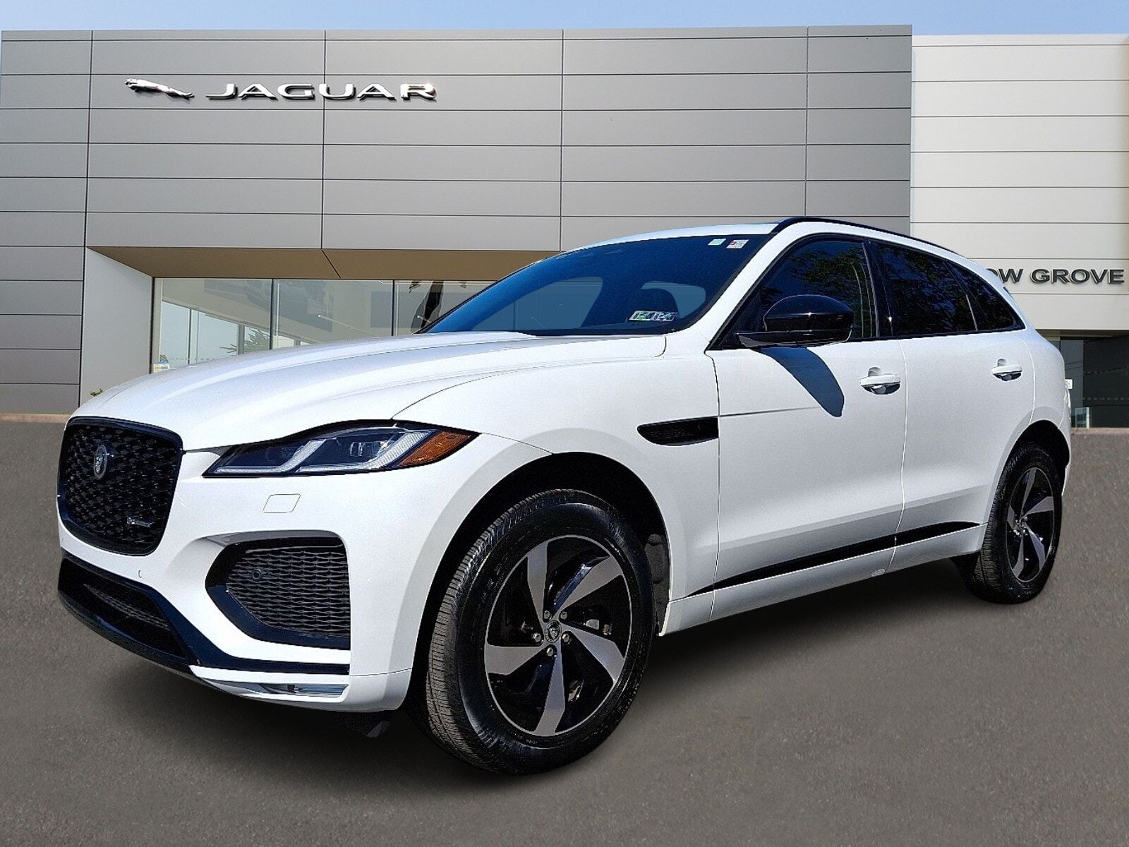 2025 JAGUAR F-Pace
