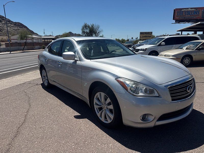 Infiniti M37