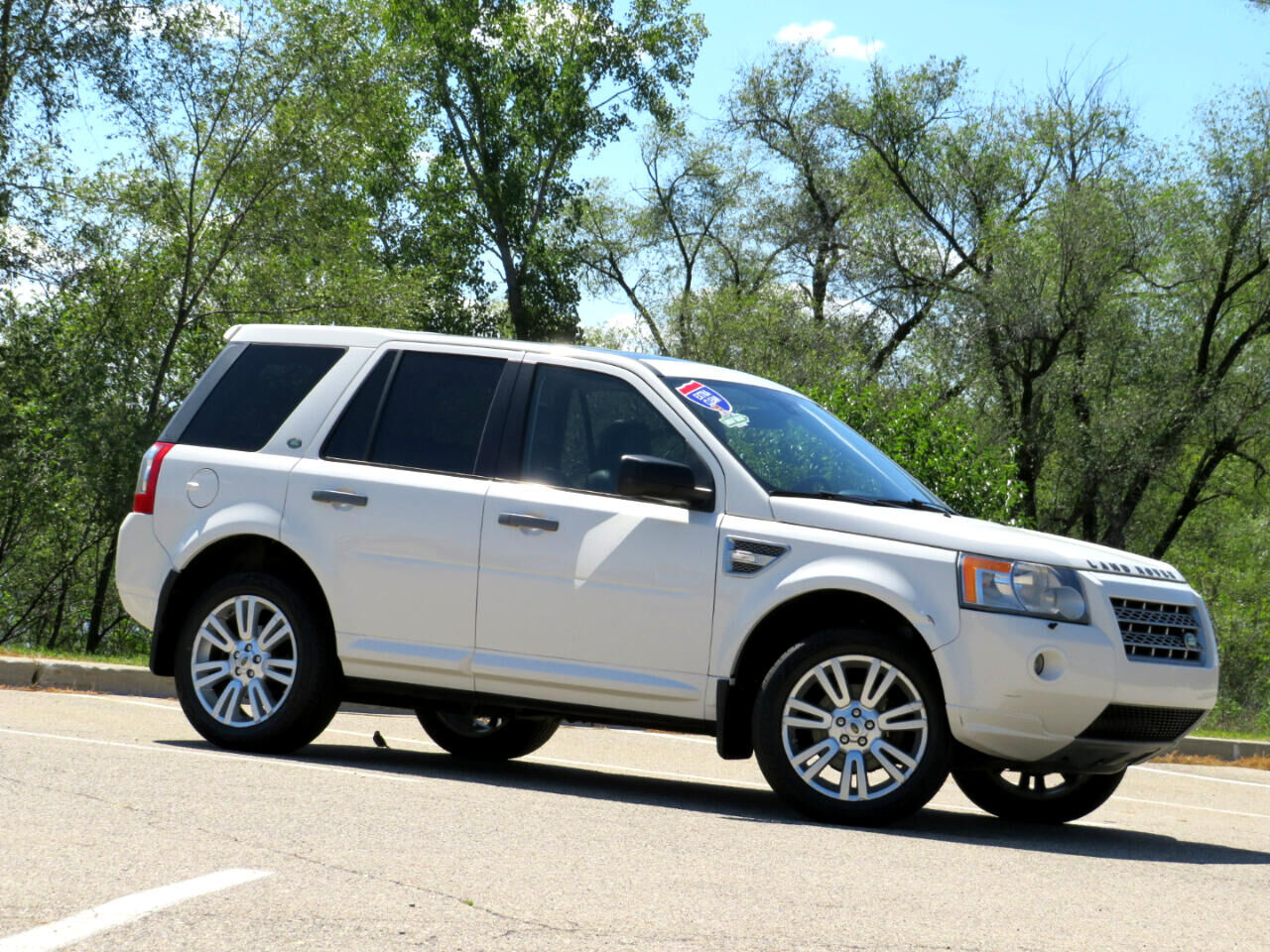 Land Rover LR2