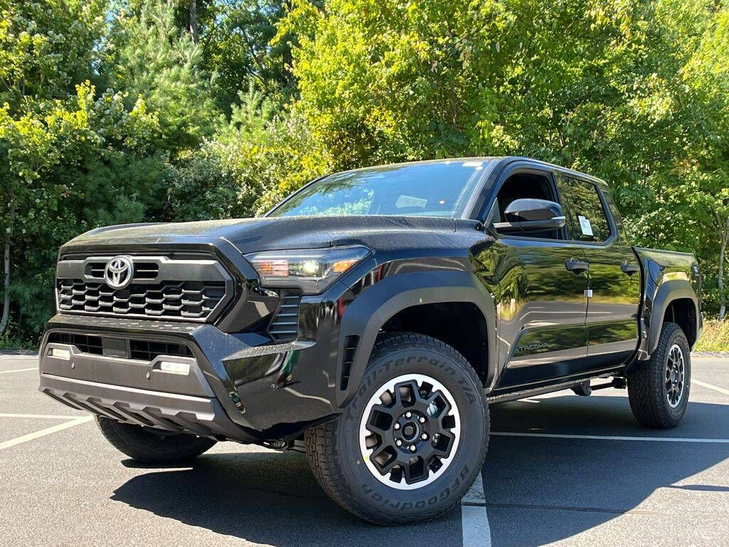 2025 TOYOTA Tacoma