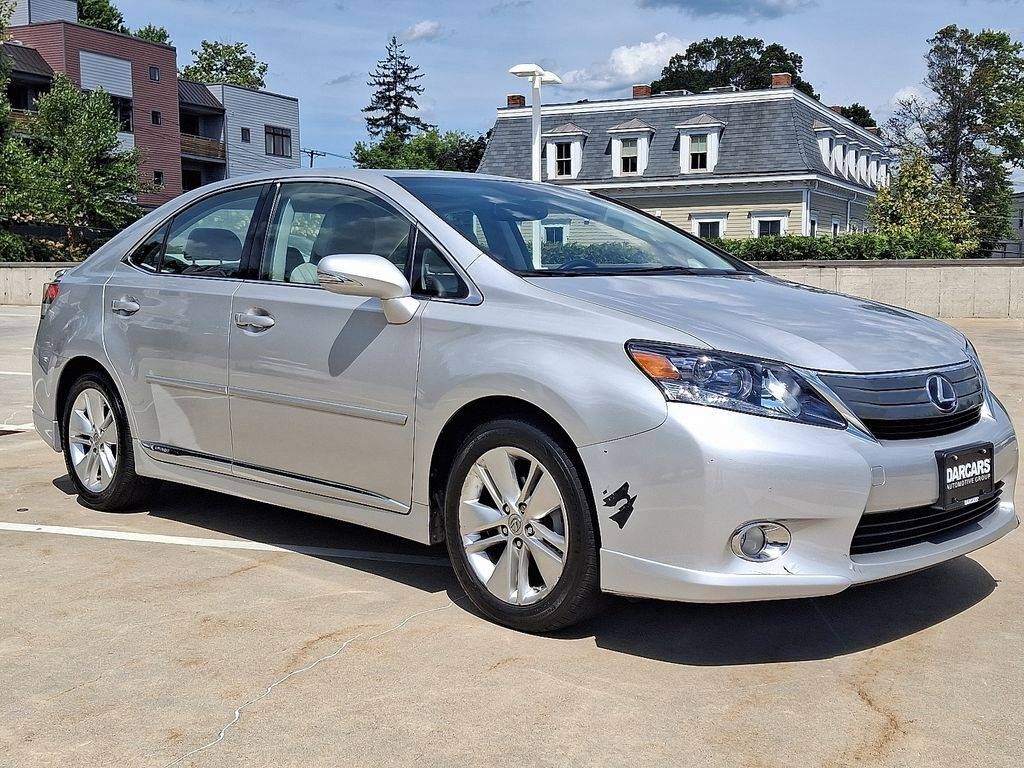 Lexus HS