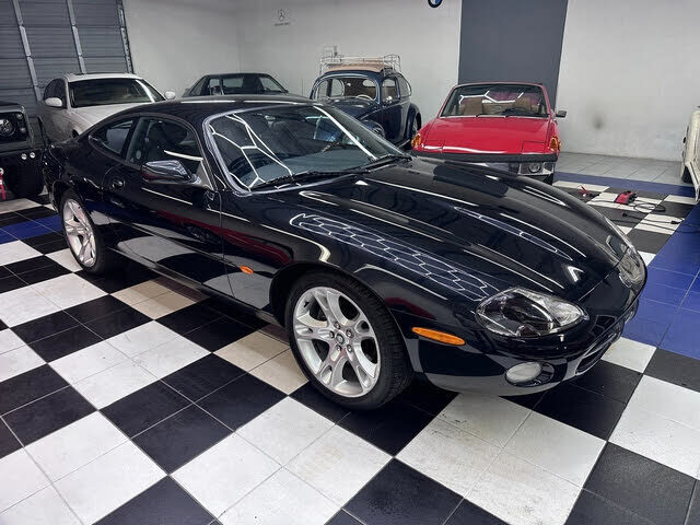 Jaguar XK8