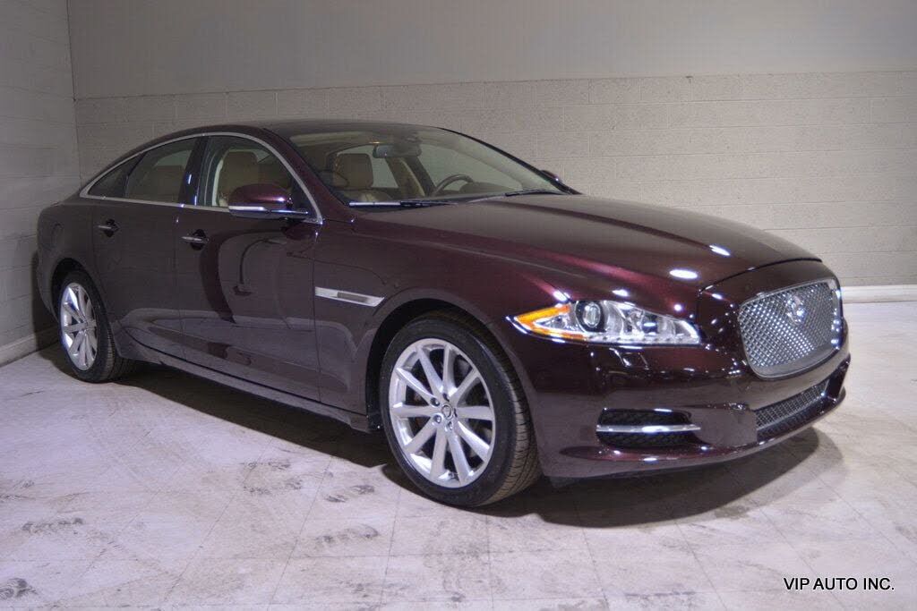 Jaguar XJ