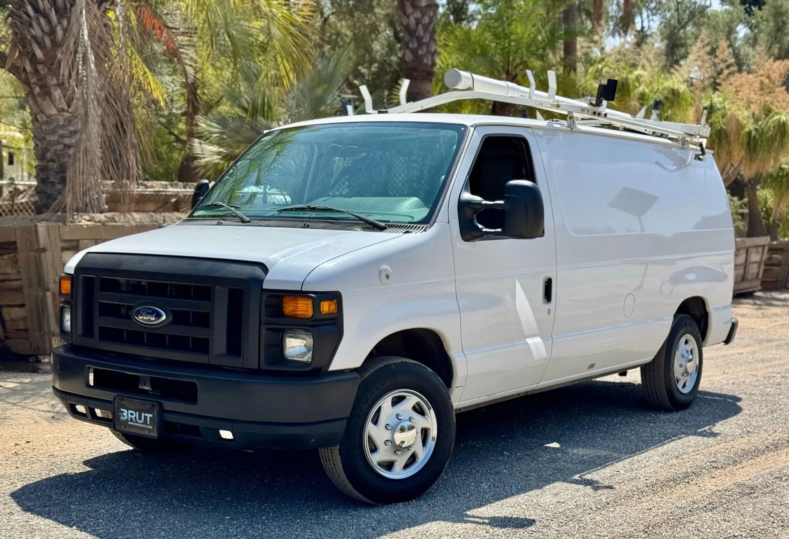 2010 FORD E-250