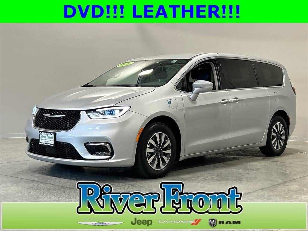 2022 CHRYSLER Pacifica