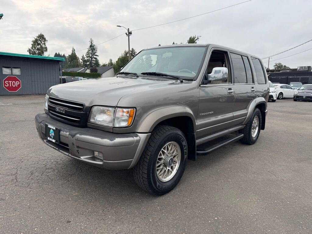 Isuzu Trooper