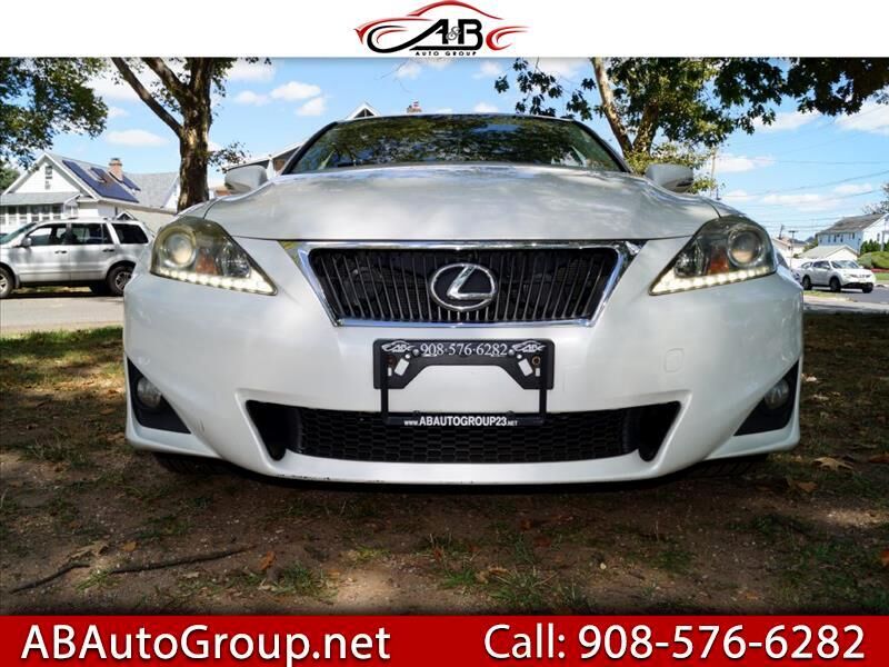 2011 LEXUS IS