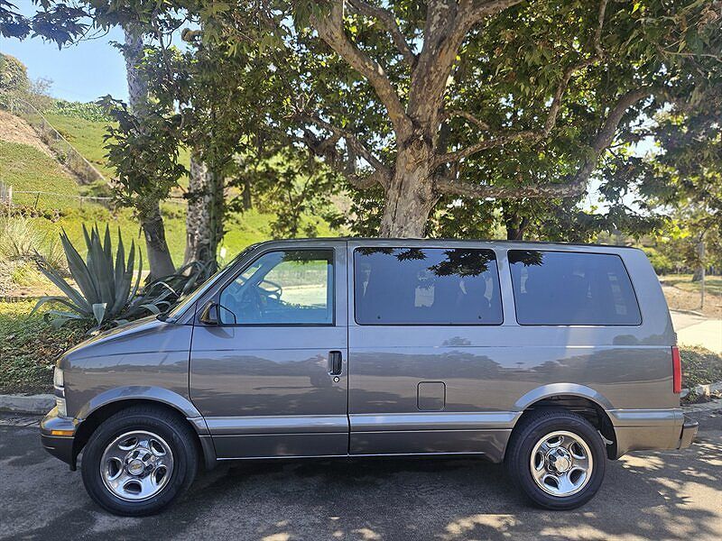 Chevrolet Astro Van