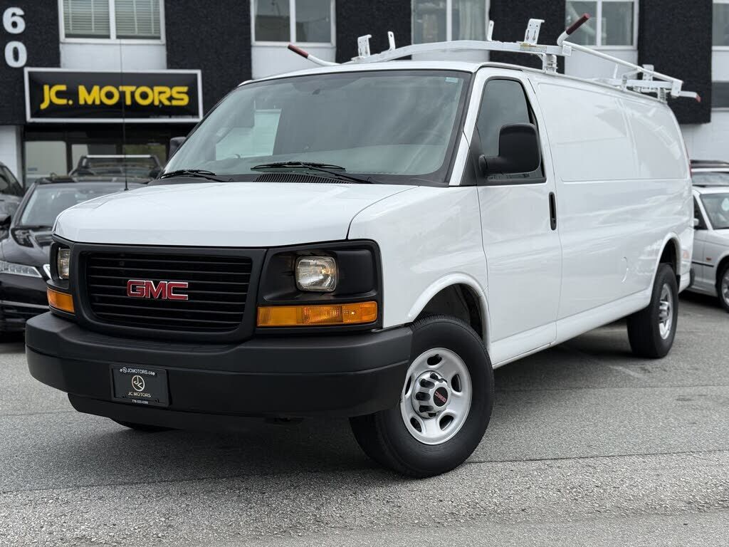 GMC Savana
