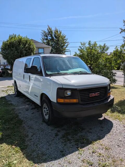 GMC Savana