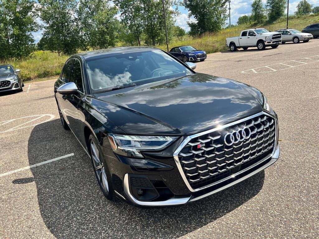 2025 Audi S8
