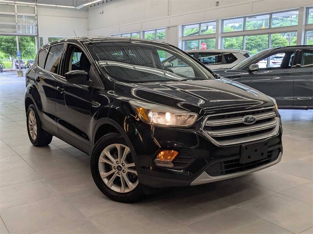 2017 FORD Escape