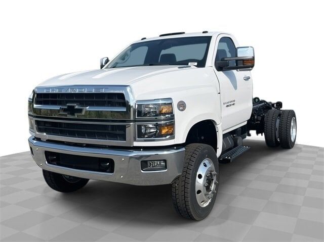 2024 GMC Silverado Medium Duty
