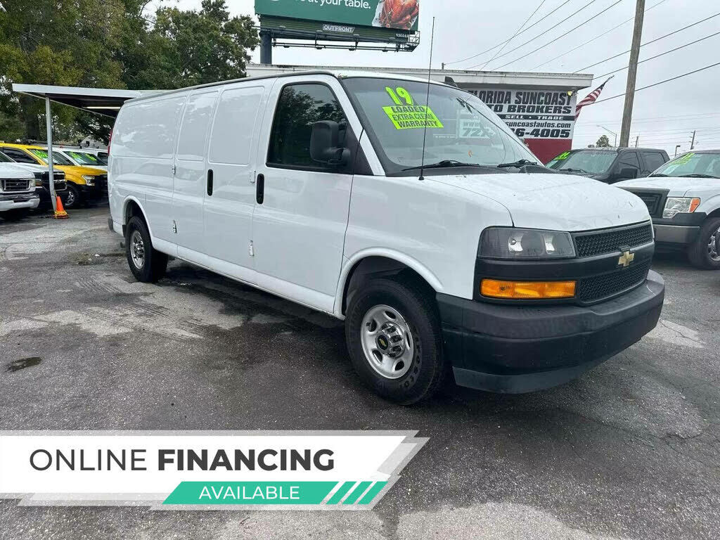 2019 CHEVROLET Express