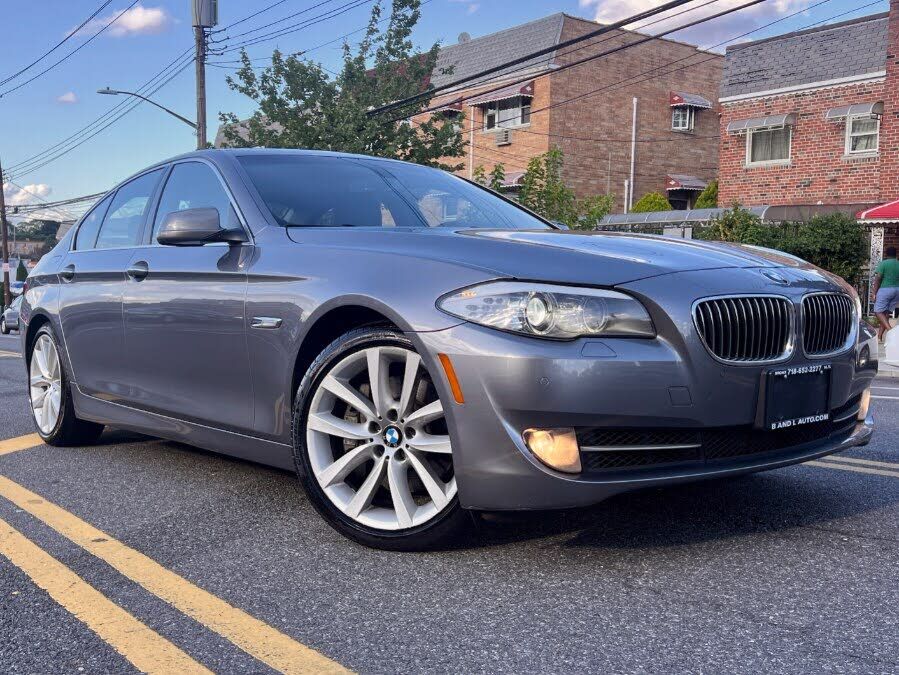 BMW 535i