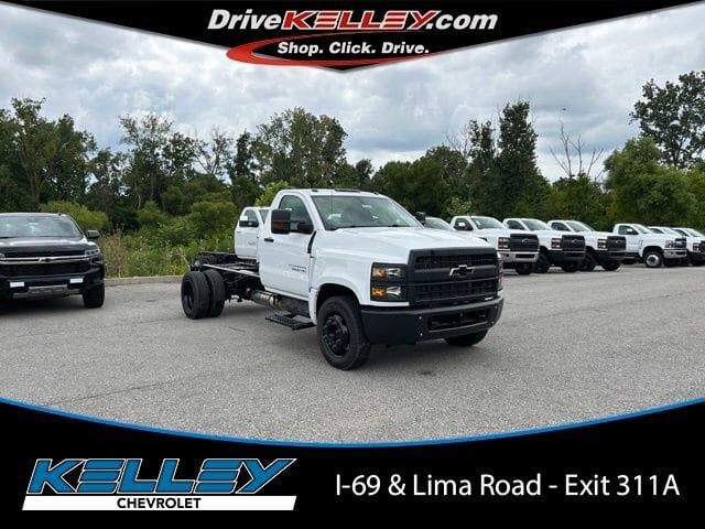 2024 GMC Silverado Medium Duty
