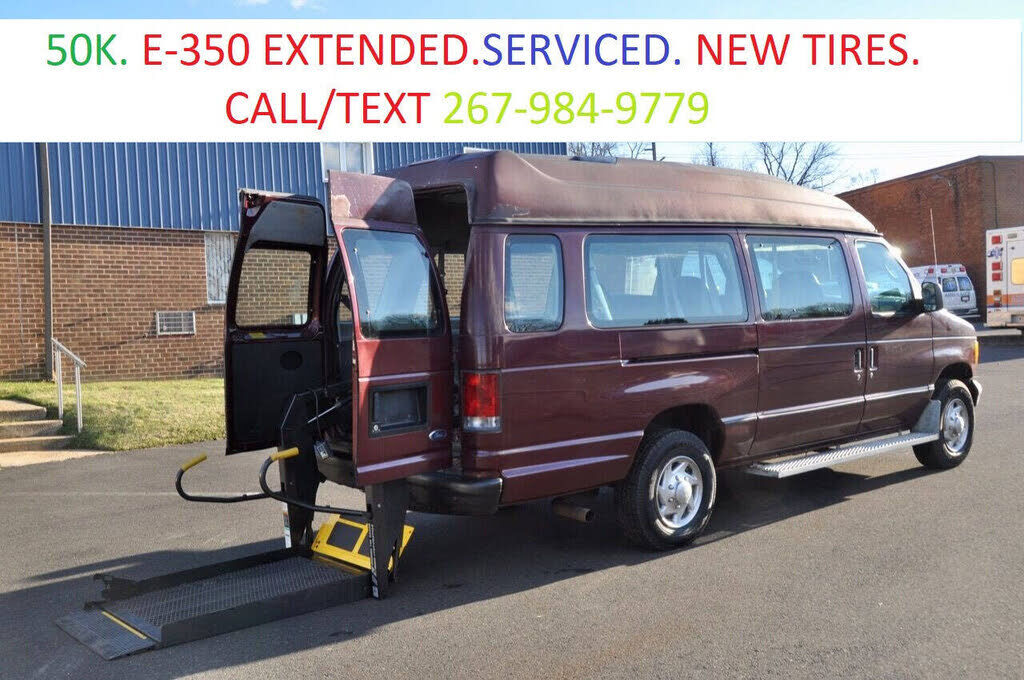 2005 FORD E-350
