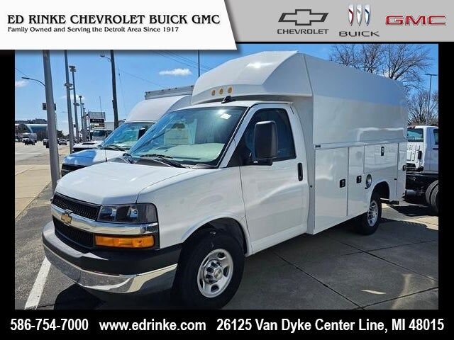 2024 CHEVROLET Express