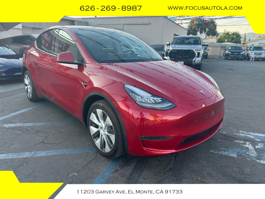 2023 TESLA Model Y