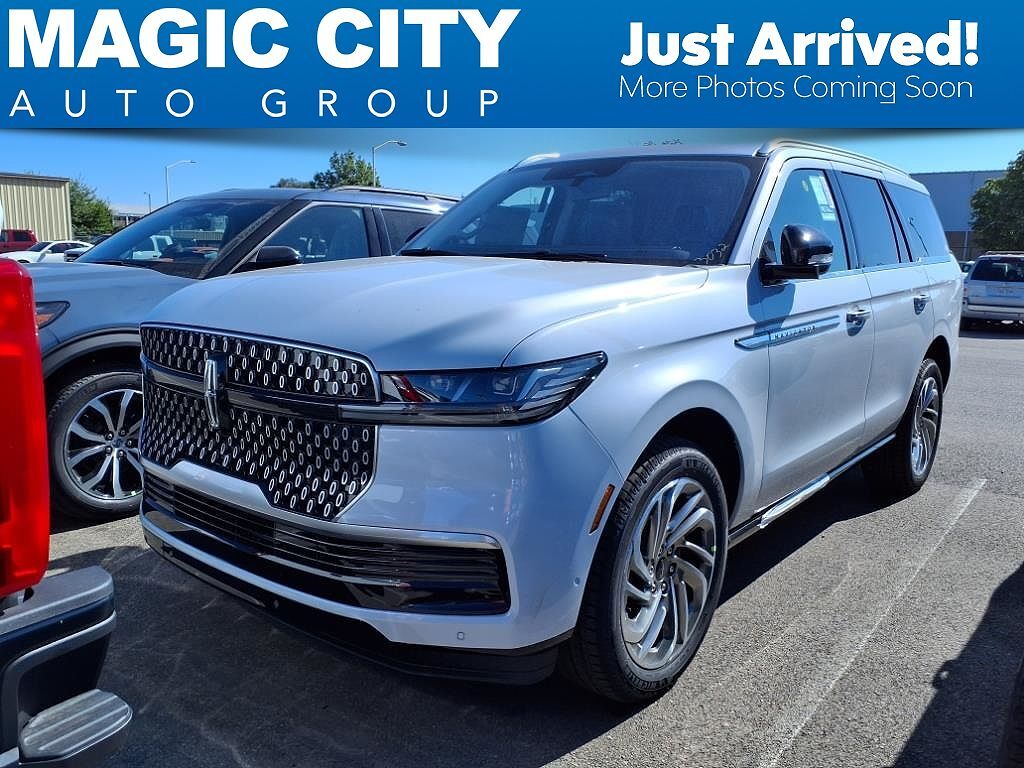 2025 LINCOLN Navigator