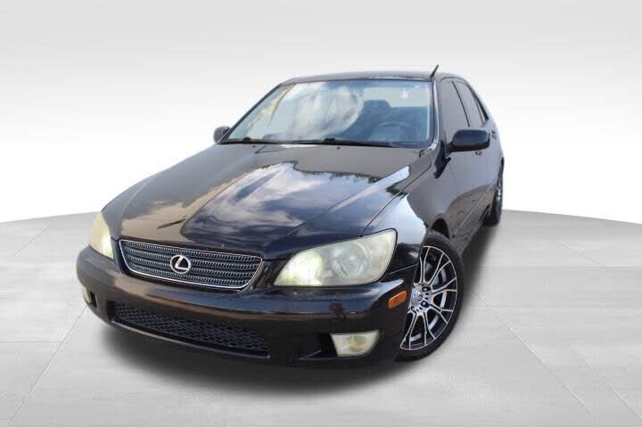 Lexus IS