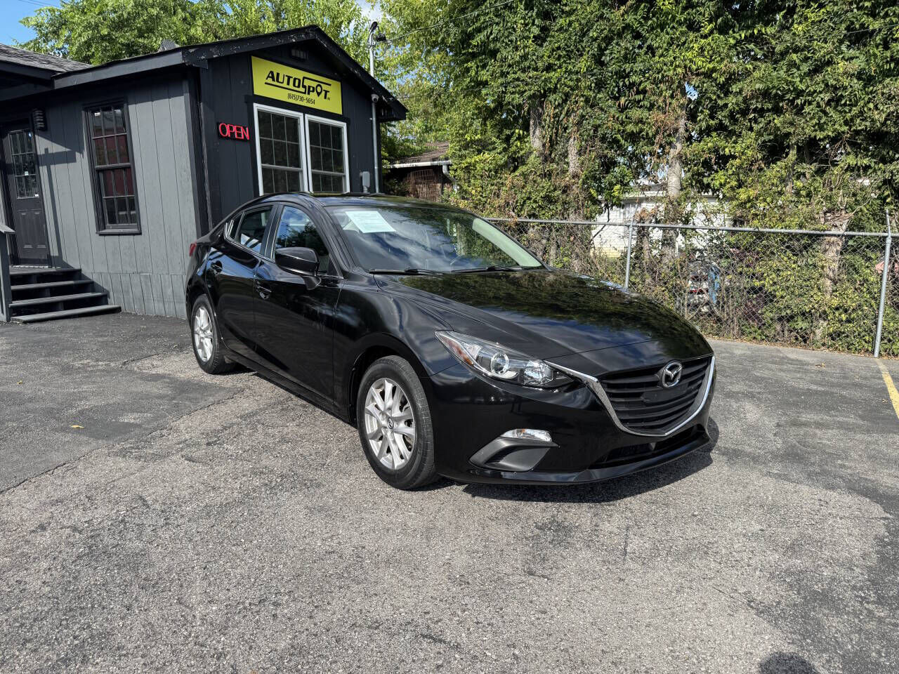 2016 MAZDA Mazda3