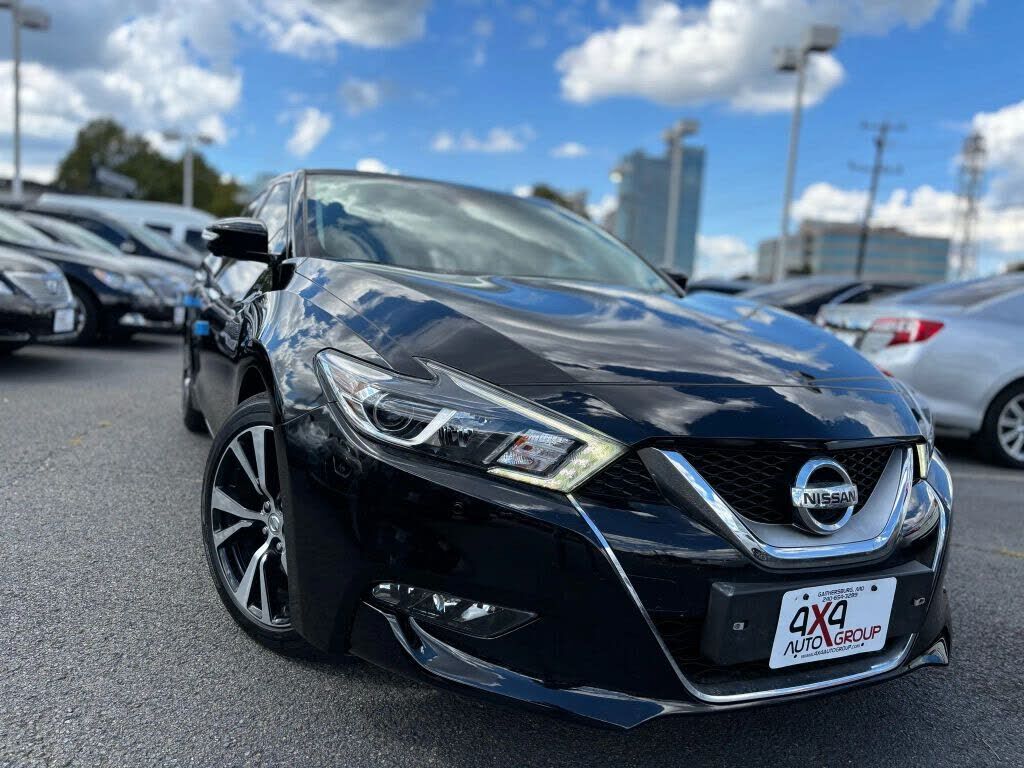Nissan Maxima