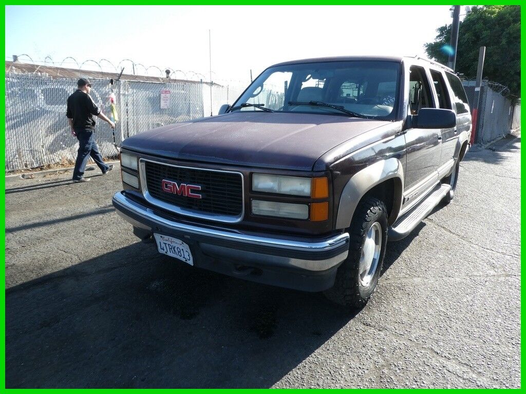 GMC Suburban