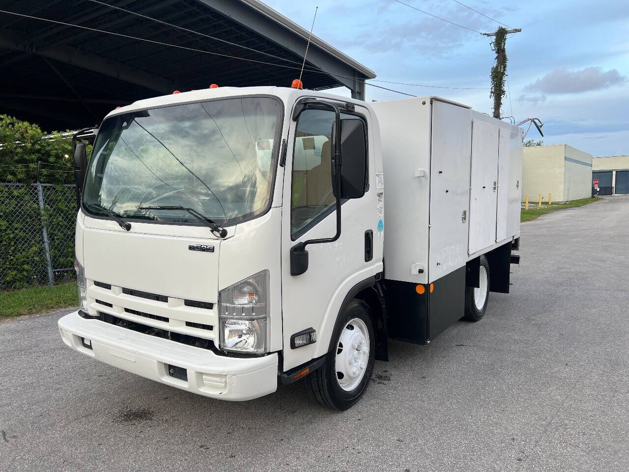 2015 ISUZU NPR/NPR-HD