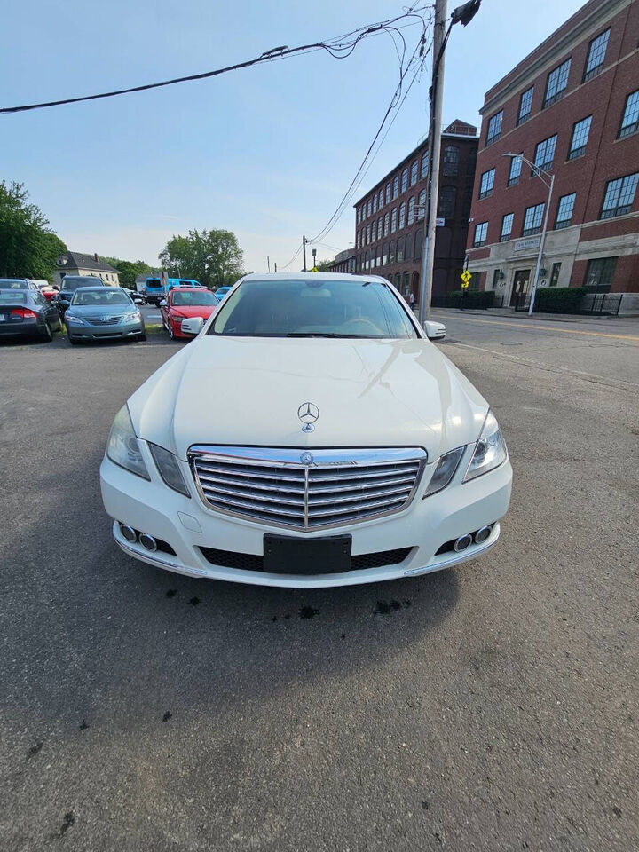 2010 MERCEDES-BENZ E-Class