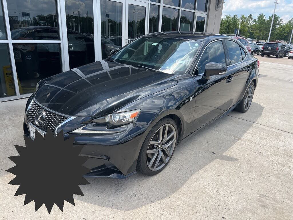 Lexus IS