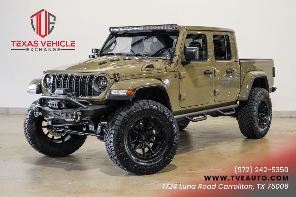 2025 JEEP Gladiator