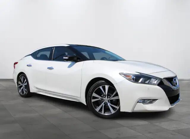 Nissan Maxima