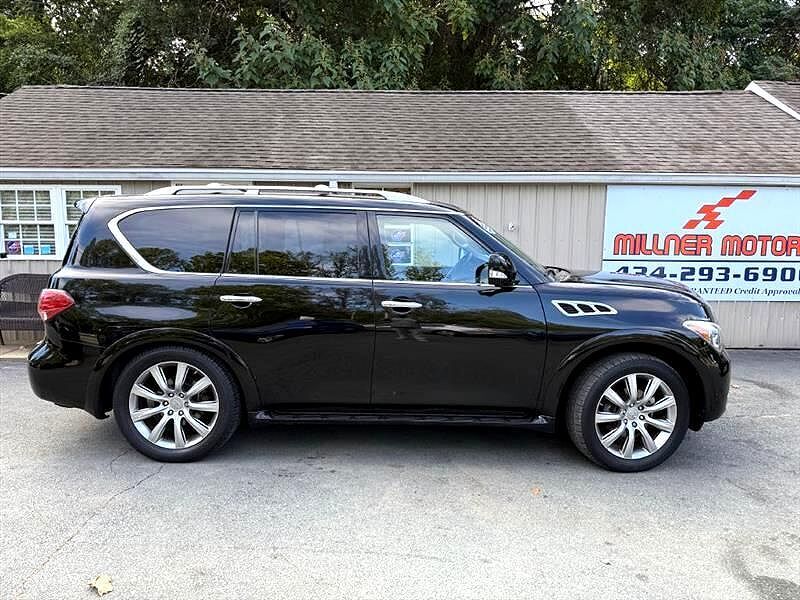 Infiniti QX56