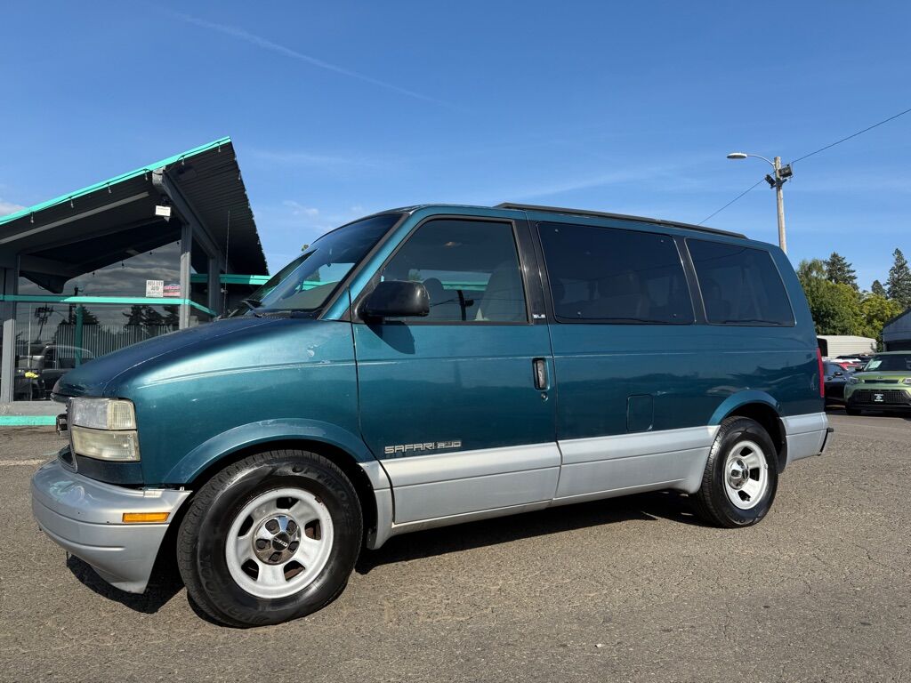 GMC Safari