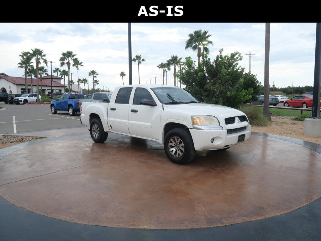Mitsubishi Raider