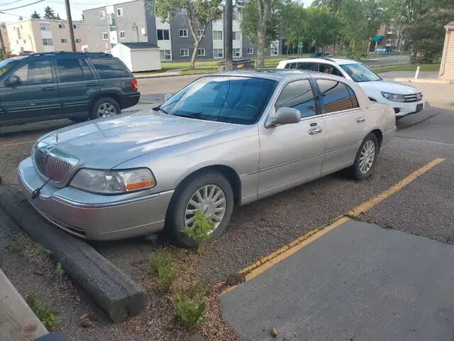 Lincoln Town Car