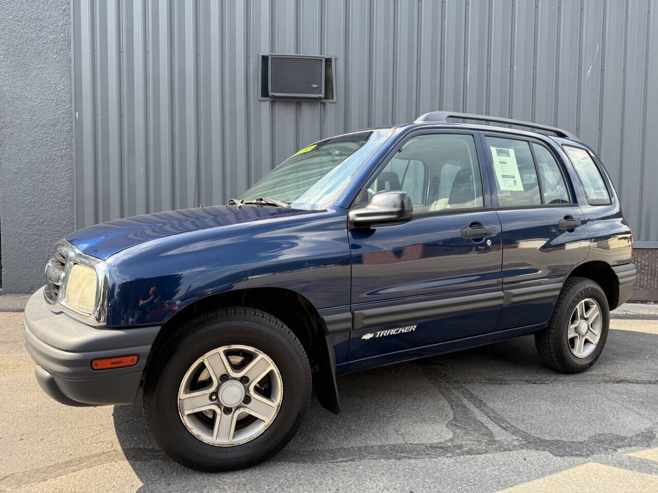 2003 CHEVROLET Tracker