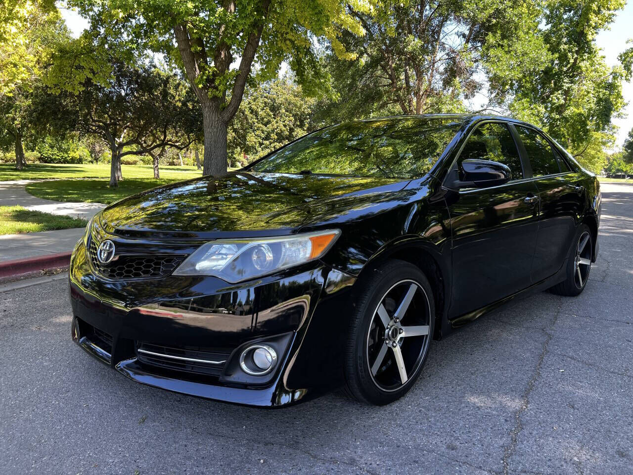 2013 TOYOTA Camry