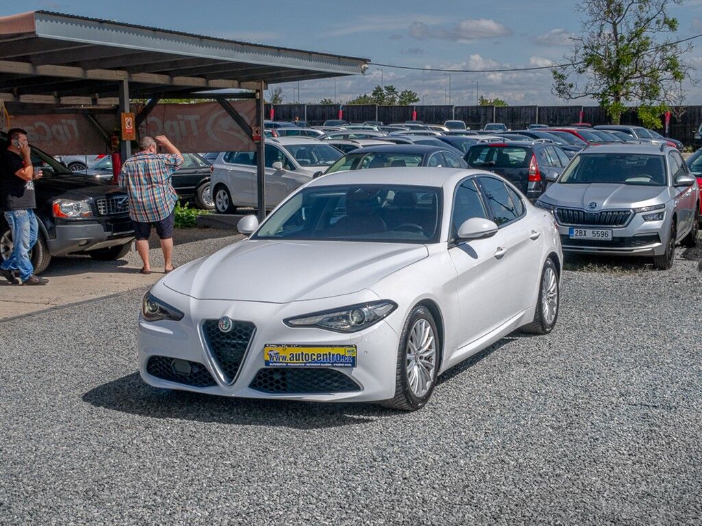 Alfa Romeo Giulia (952)