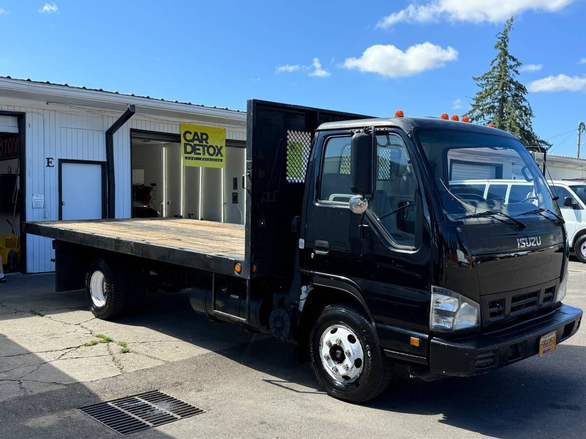Isuzu NPR