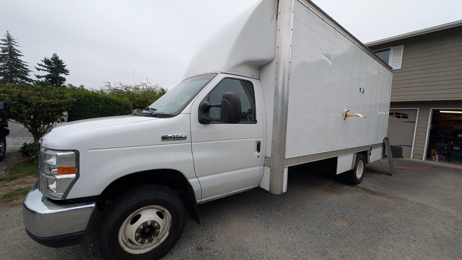 Ford E-450