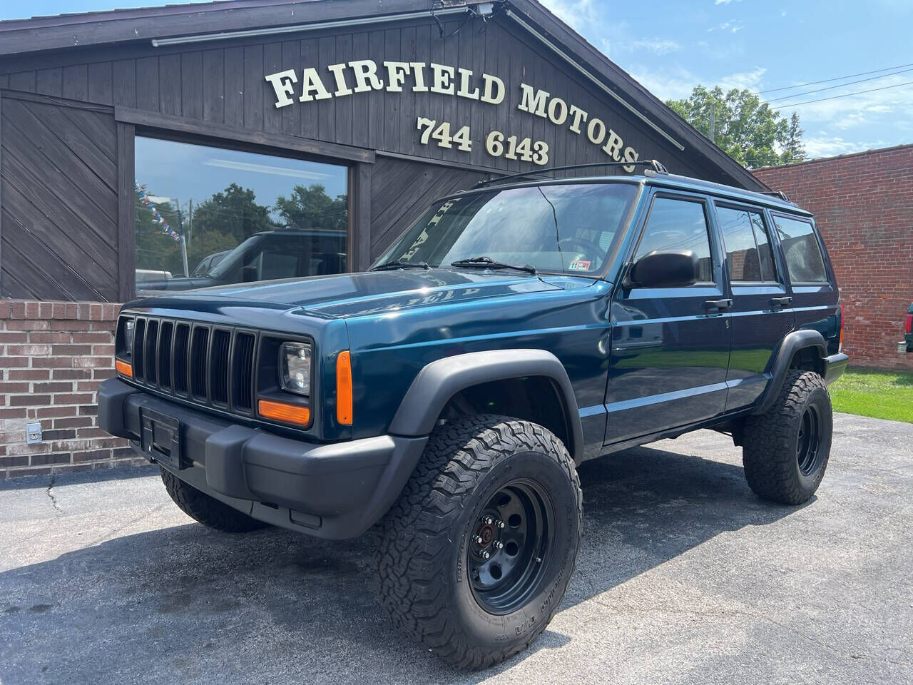 Jeep Cherokee